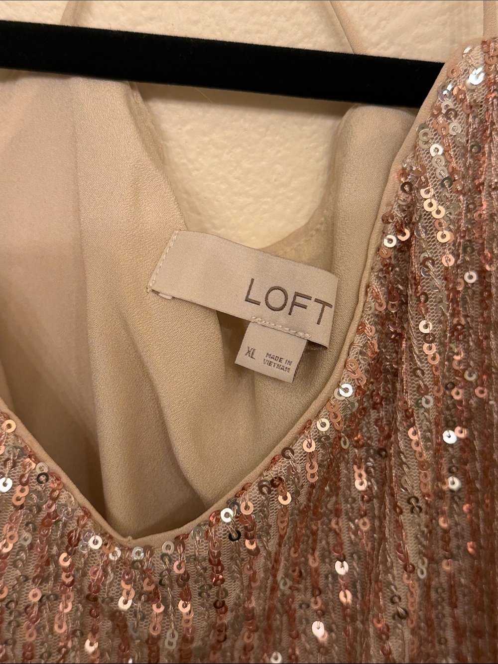 LOFT Rose Gold Sequin Camisole Top XL - Picture 2 of 7
